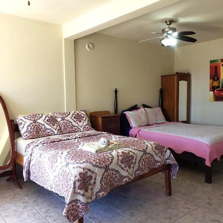 Beach Side Condos Caye Caulker By Ccvh מראה חיצוני תמונה