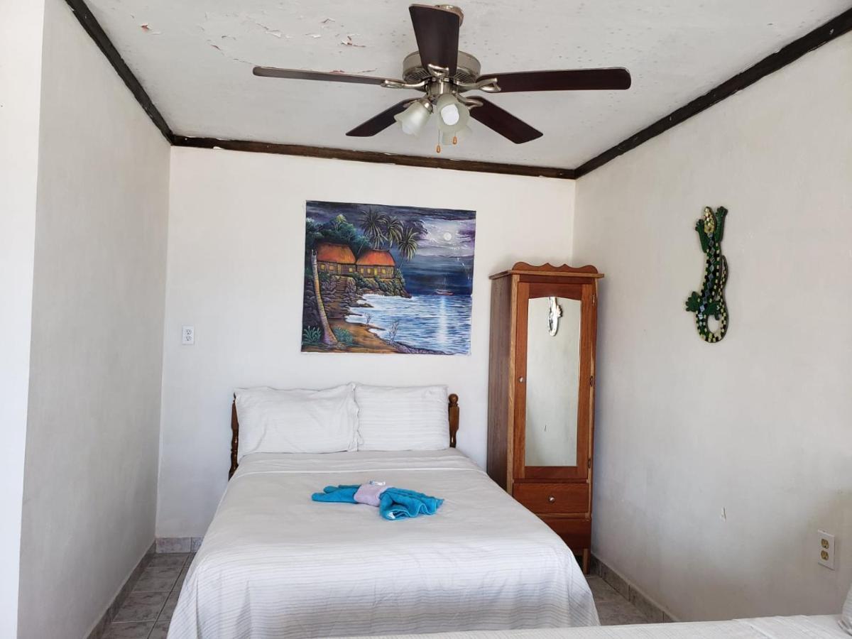 Beach Side Condos Caye Caulker By Ccvh מראה חיצוני תמונה