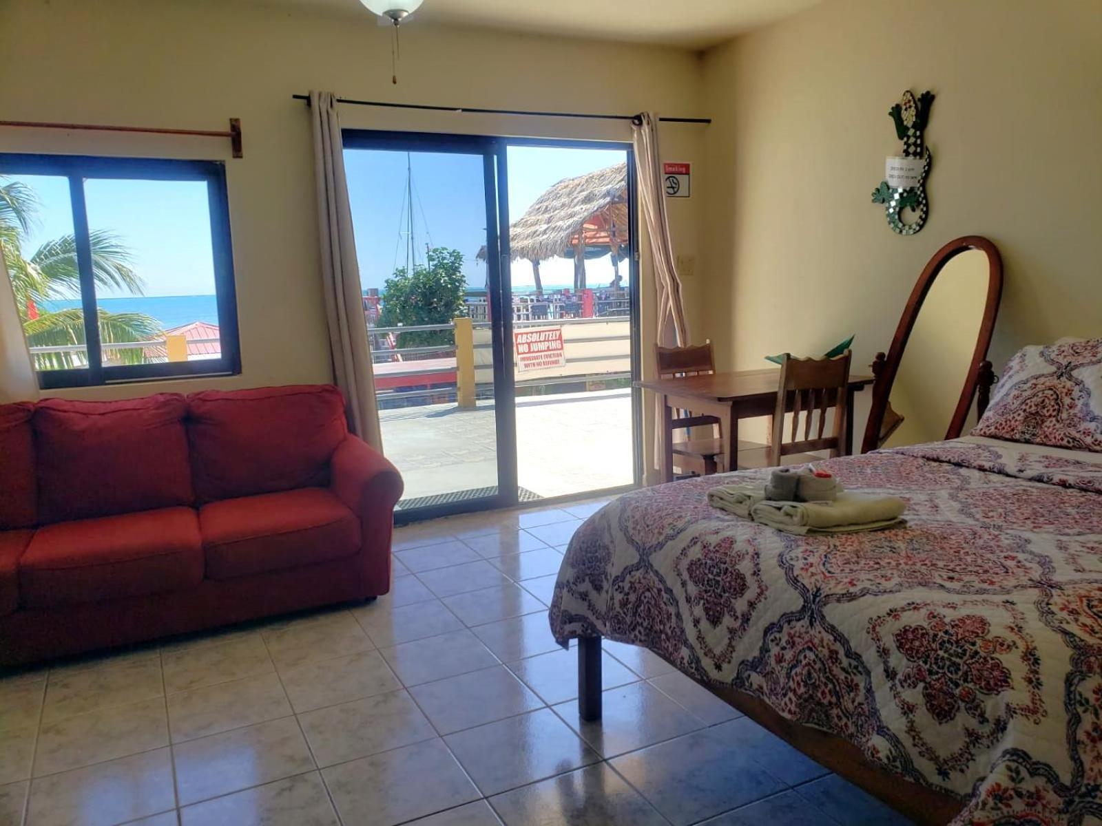 Beach Side Condos Caye Caulker By Ccvh מראה חיצוני תמונה