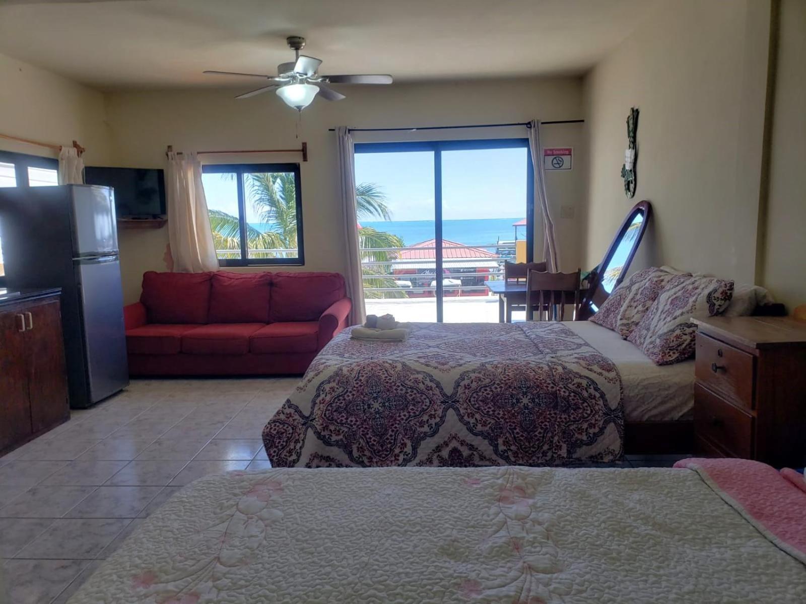 Beach Side Condos Caye Caulker By Ccvh מראה חיצוני תמונה