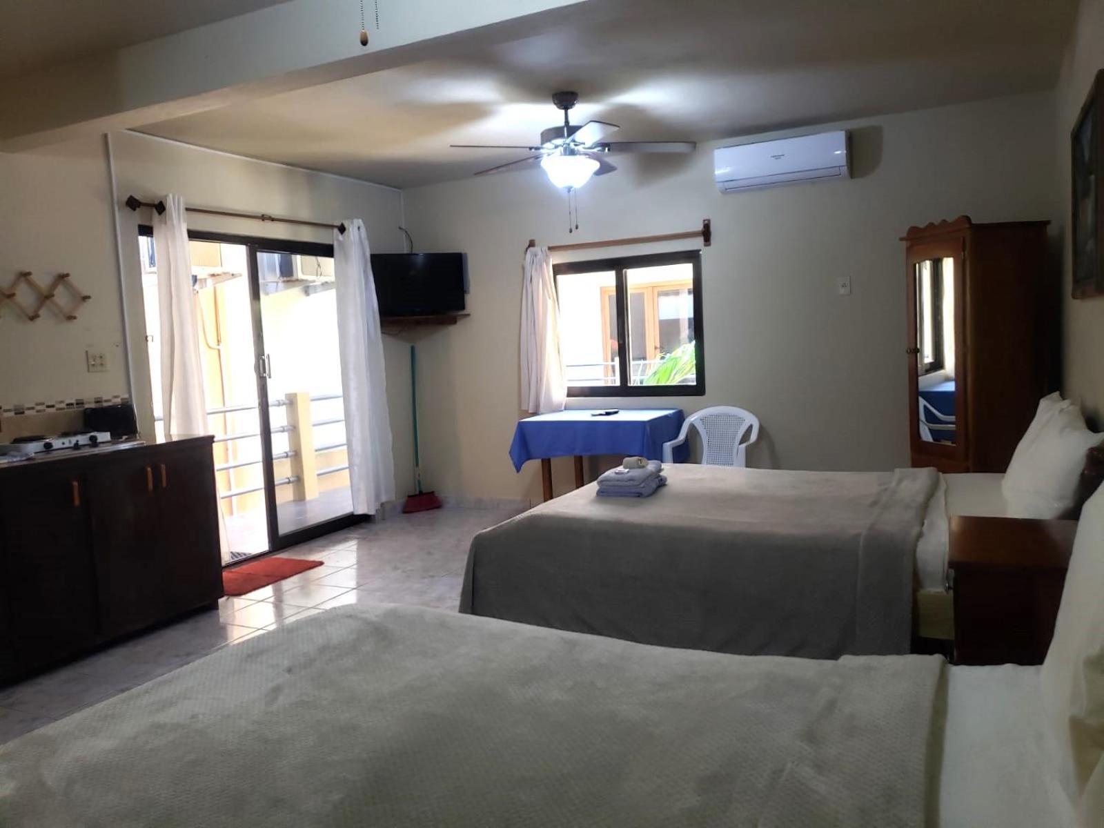 Beach Side Condos Caye Caulker By Ccvh מראה חיצוני תמונה